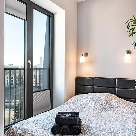 Witold's With A Rooftop - 500 Steps To Rynek Wroapart * Breslavia